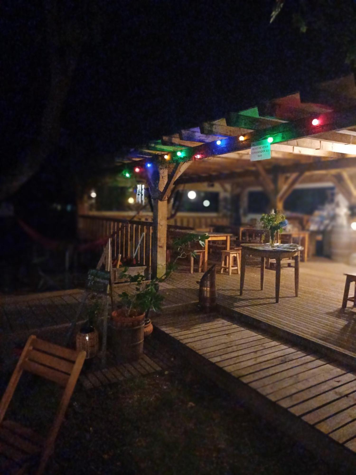 Camping Le Saillet 莱斯泰勒贝塔朗 外观 照片
